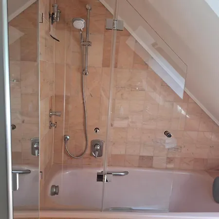 Appartement In Bad Wilhelmshoehe Weltkulturerbe *